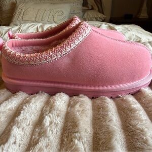 Pink Cozy Mules & Clogs – Women’s Plush Slip-On